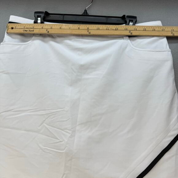 N'Vo by Lanctot Skort Women's 10 Size White Black Golf Skort Pickleball Golf EUC - Picture 10 of 13